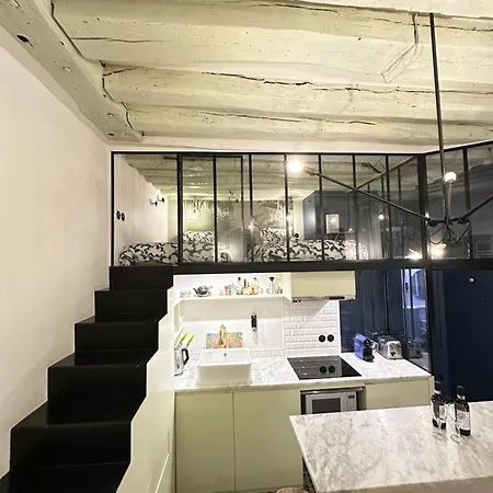 Cosy Flat In Marais 아파트 파리